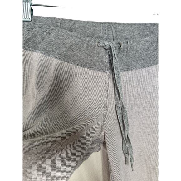 Y2K Lady footlocker Grey Pants Size XS - Picture 6 of 6
